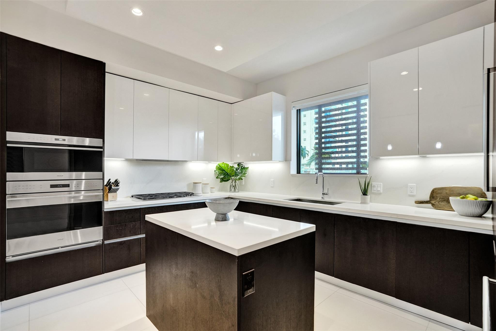 3030 N Ocean #S104, Fort Lauderdale FL 33308