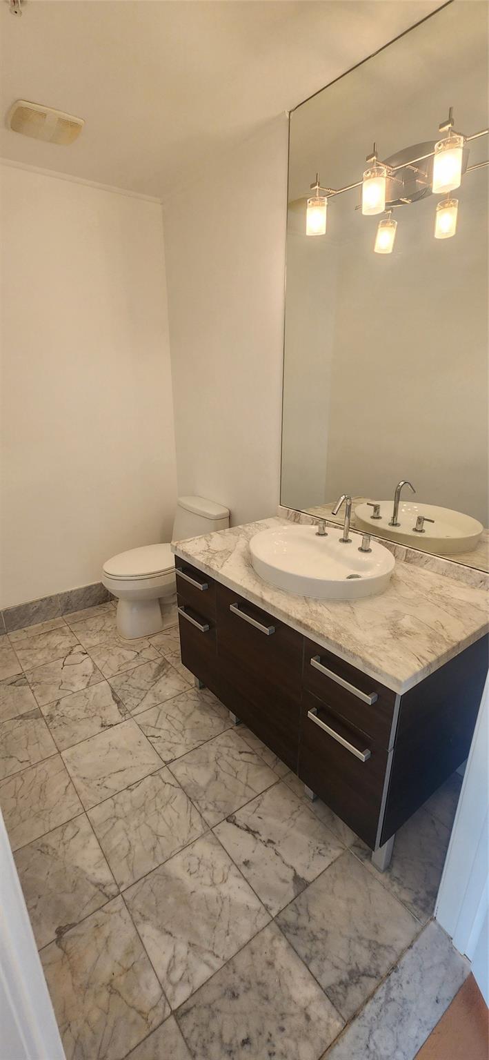 253 NE 2nd St #631, Miami FL 33132