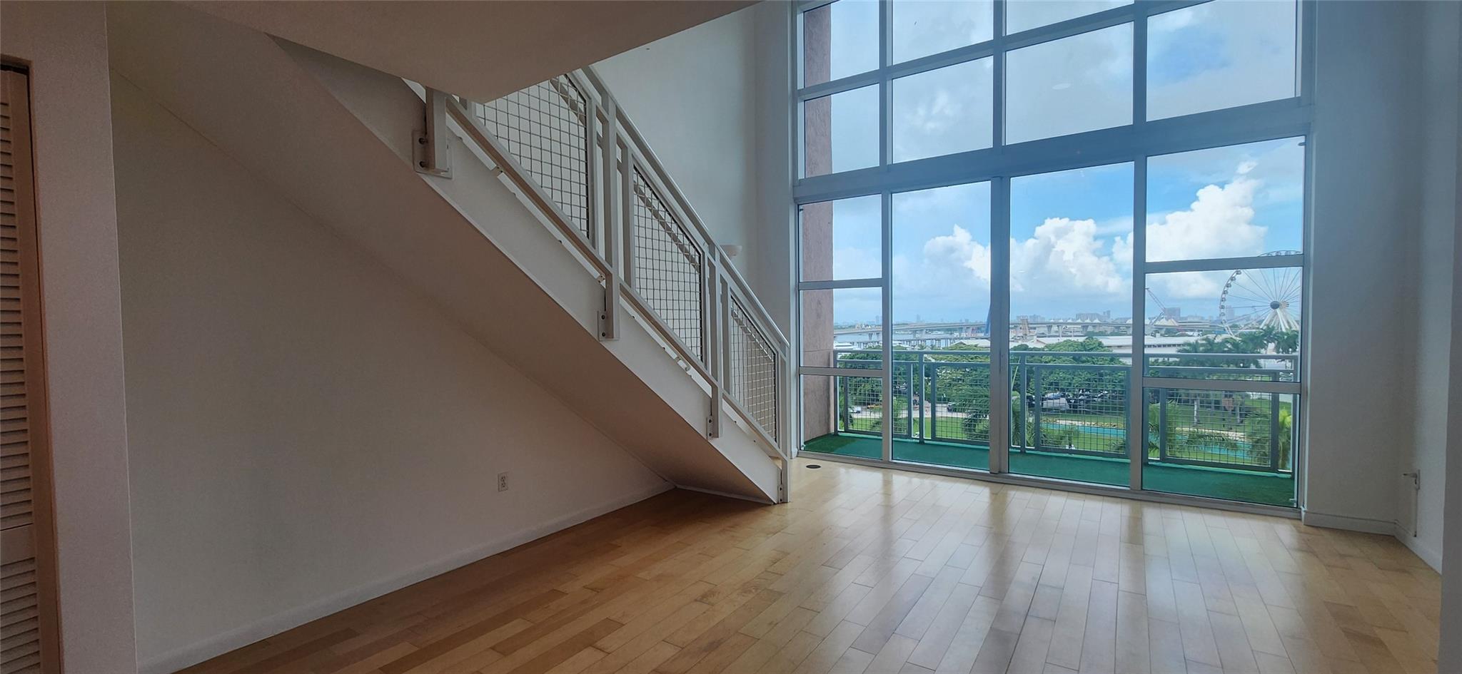253 NE 2nd St #631, Miami FL 33132