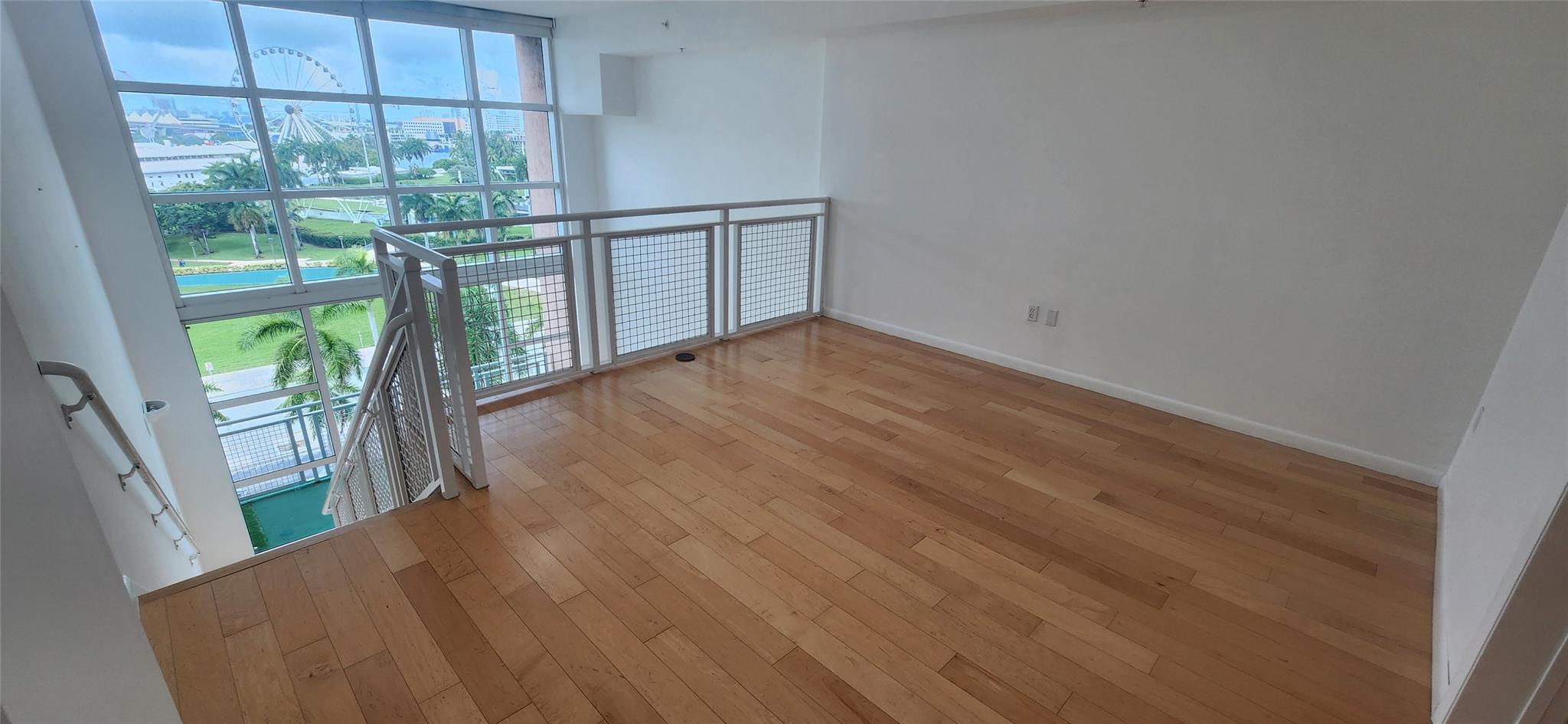 253 NE 2nd St #631, Miami FL 33132