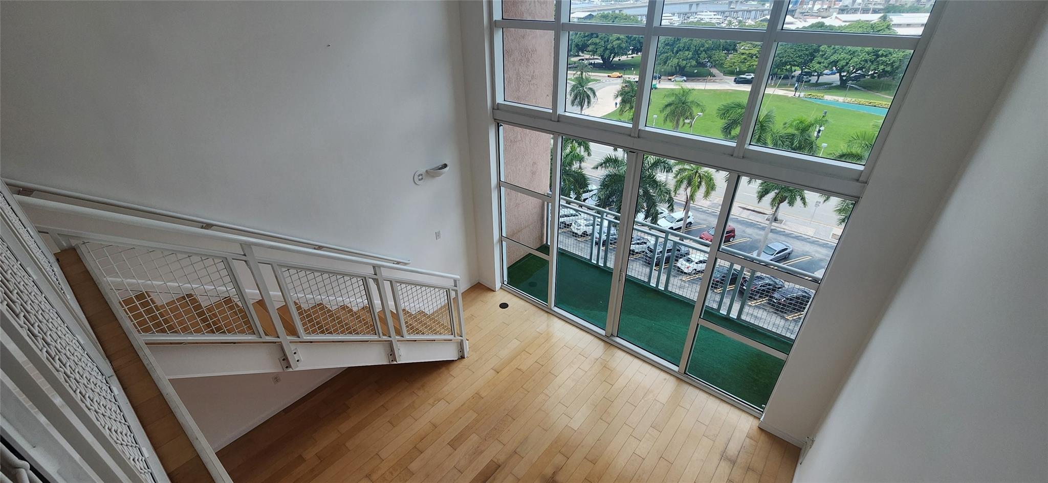 253 NE 2nd St #631, Miami FL 33132