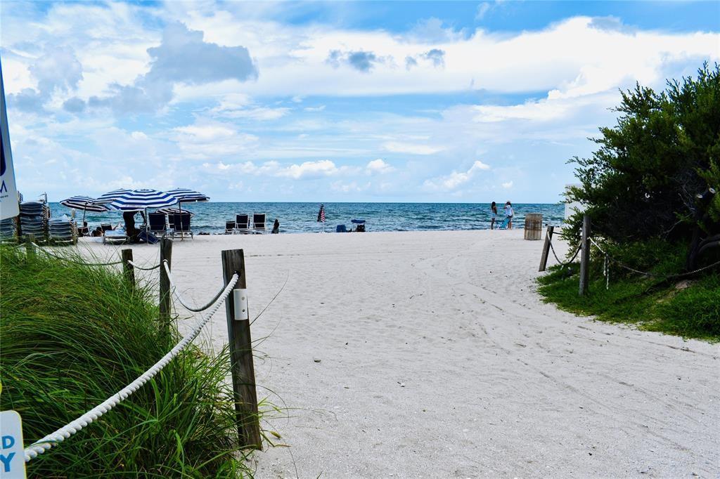 Miami Beach FL 33141 - F10529451
