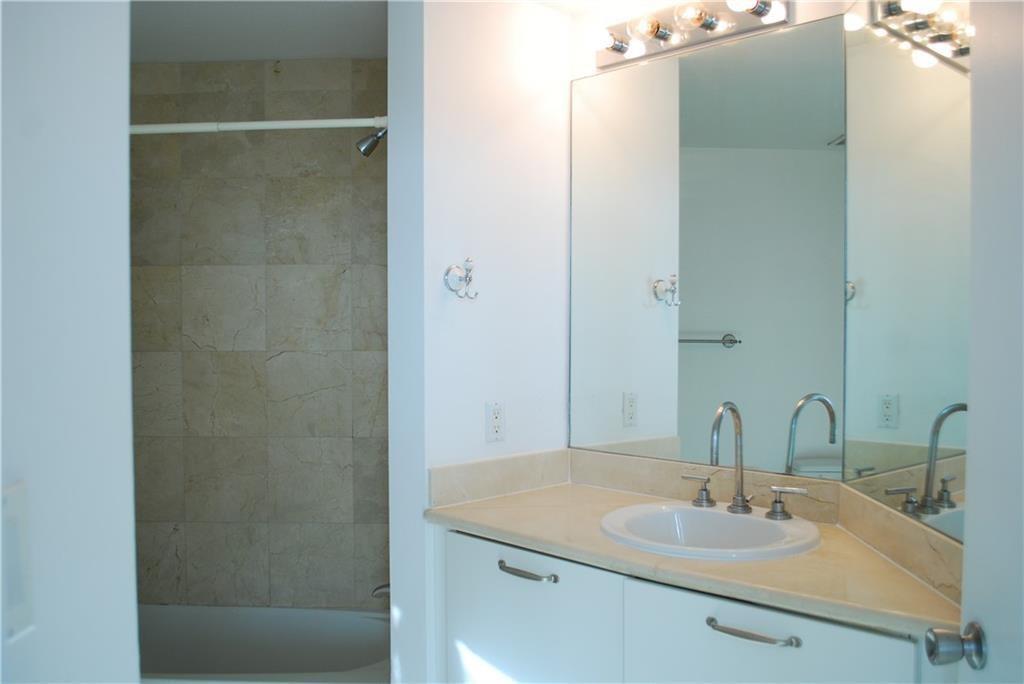 Miami Beach FL 33141 - F10529451