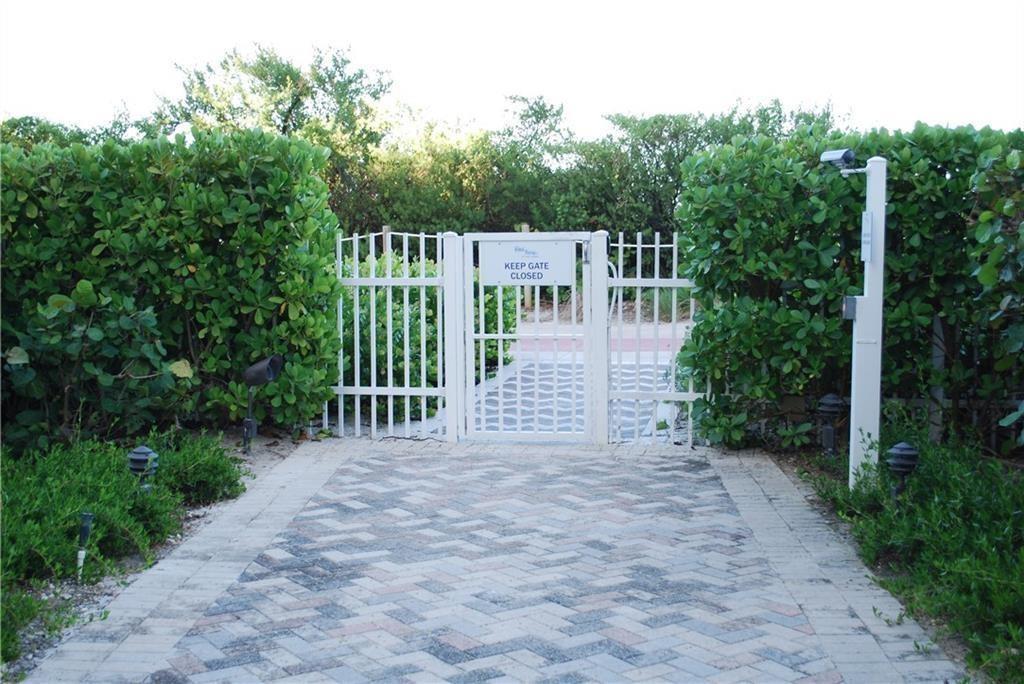 Miami Beach FL 33141 - F10529451