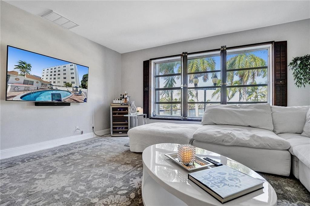 1770 E Las Olas #204, Fort Lauderdale FL 33301