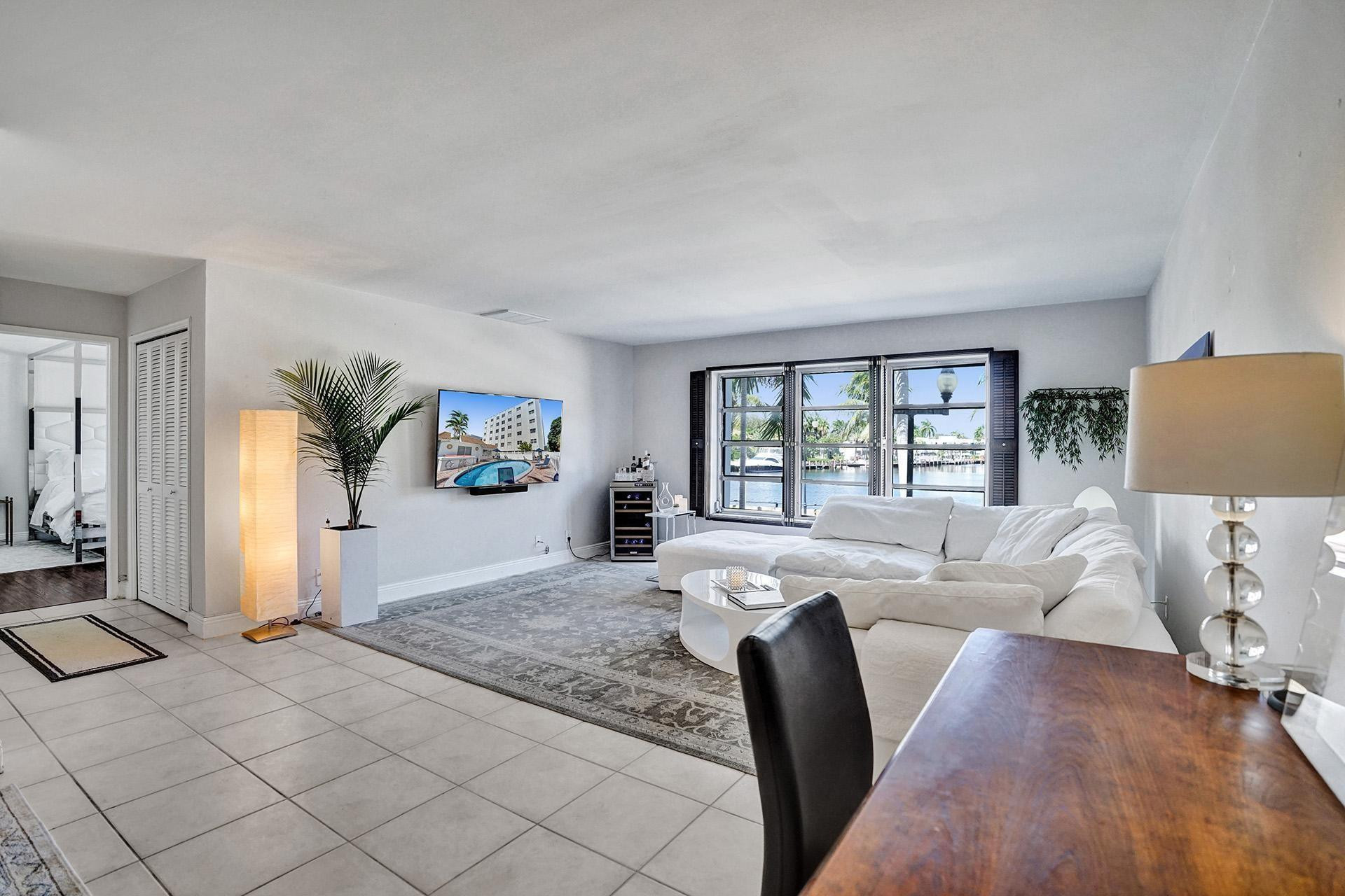 1770 E Las Olas #204, Fort Lauderdale FL 33301