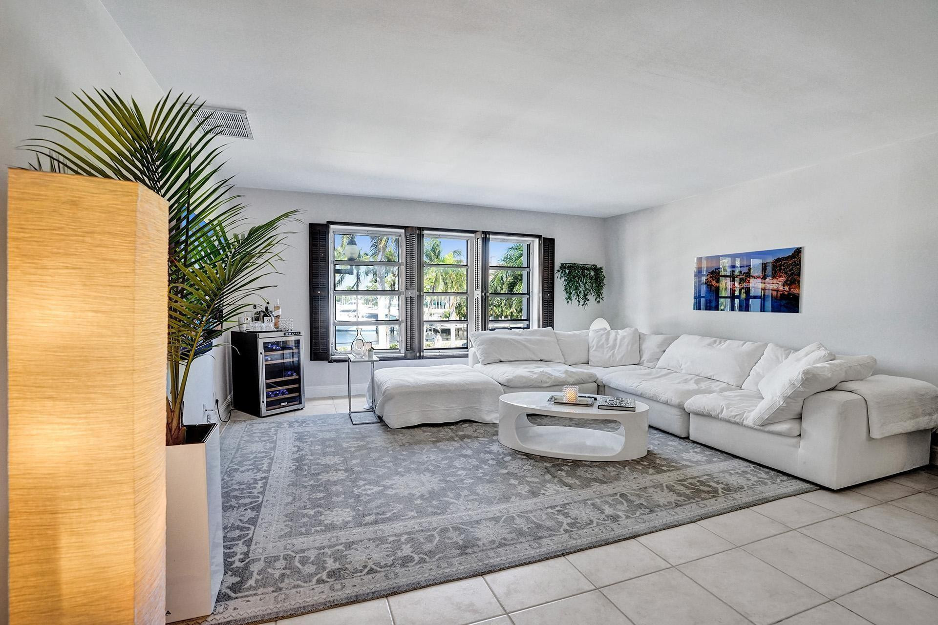 1770 E Las Olas #204, Fort Lauderdale FL 33301