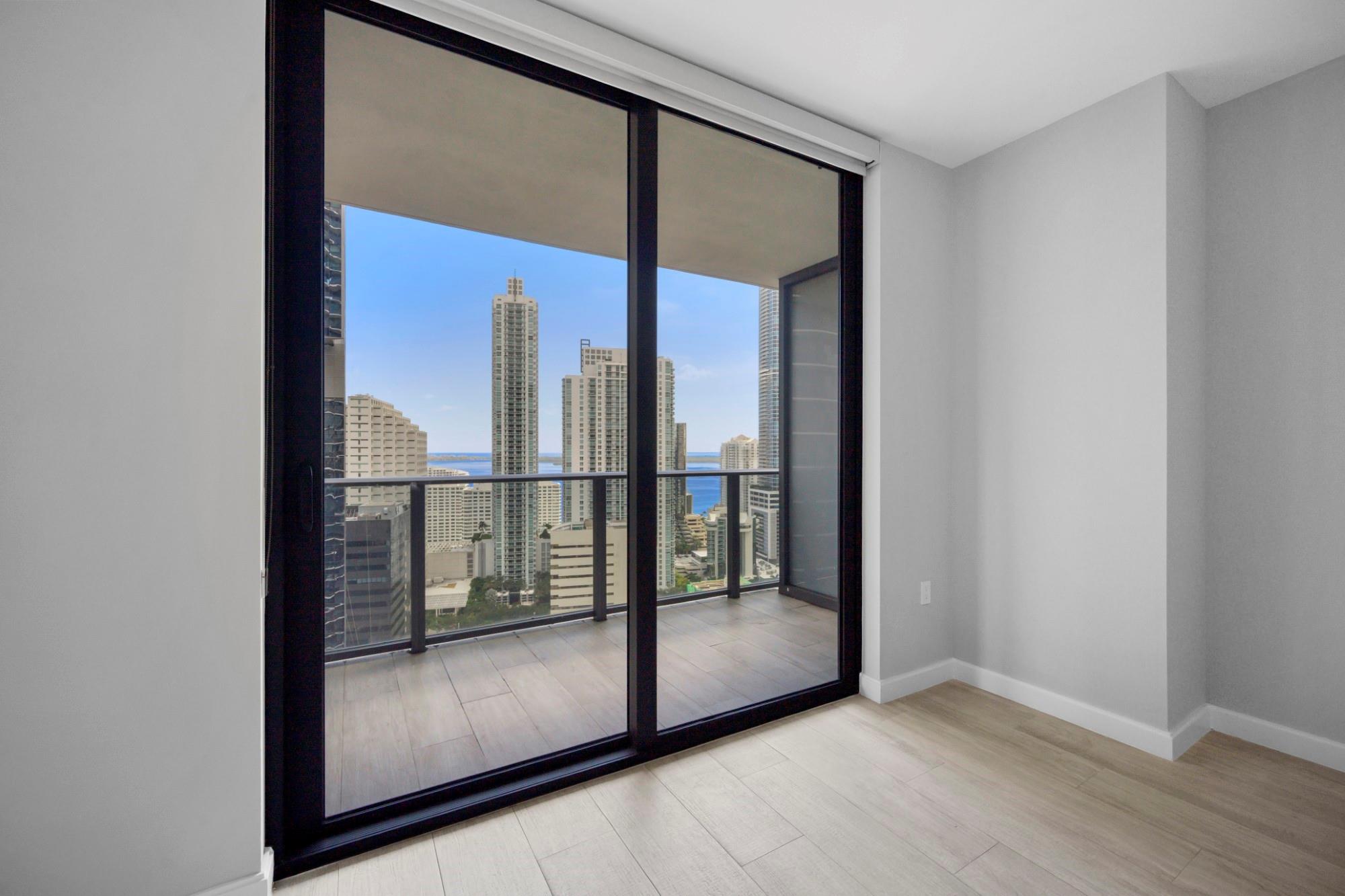 45 SW 9th St #2602, Miami FL 33130