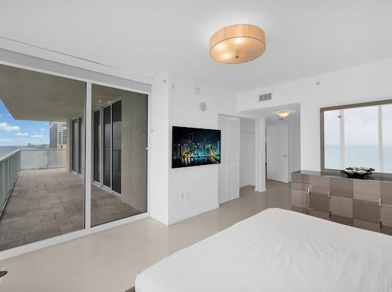 16699 Collins Ave #3402, Sunny Isles Beach FL 33160