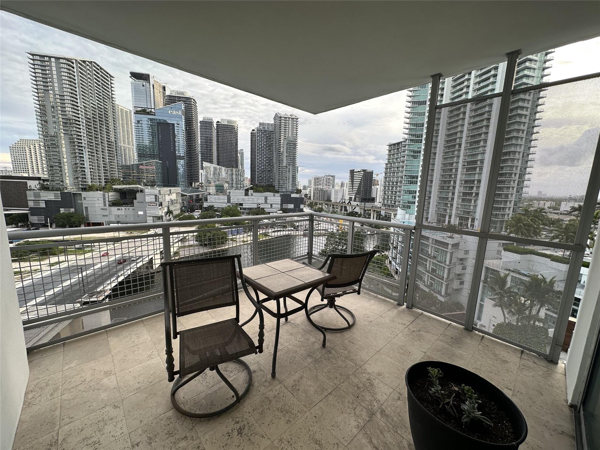 350 S Miami Ave #1608, Miami FL 33130