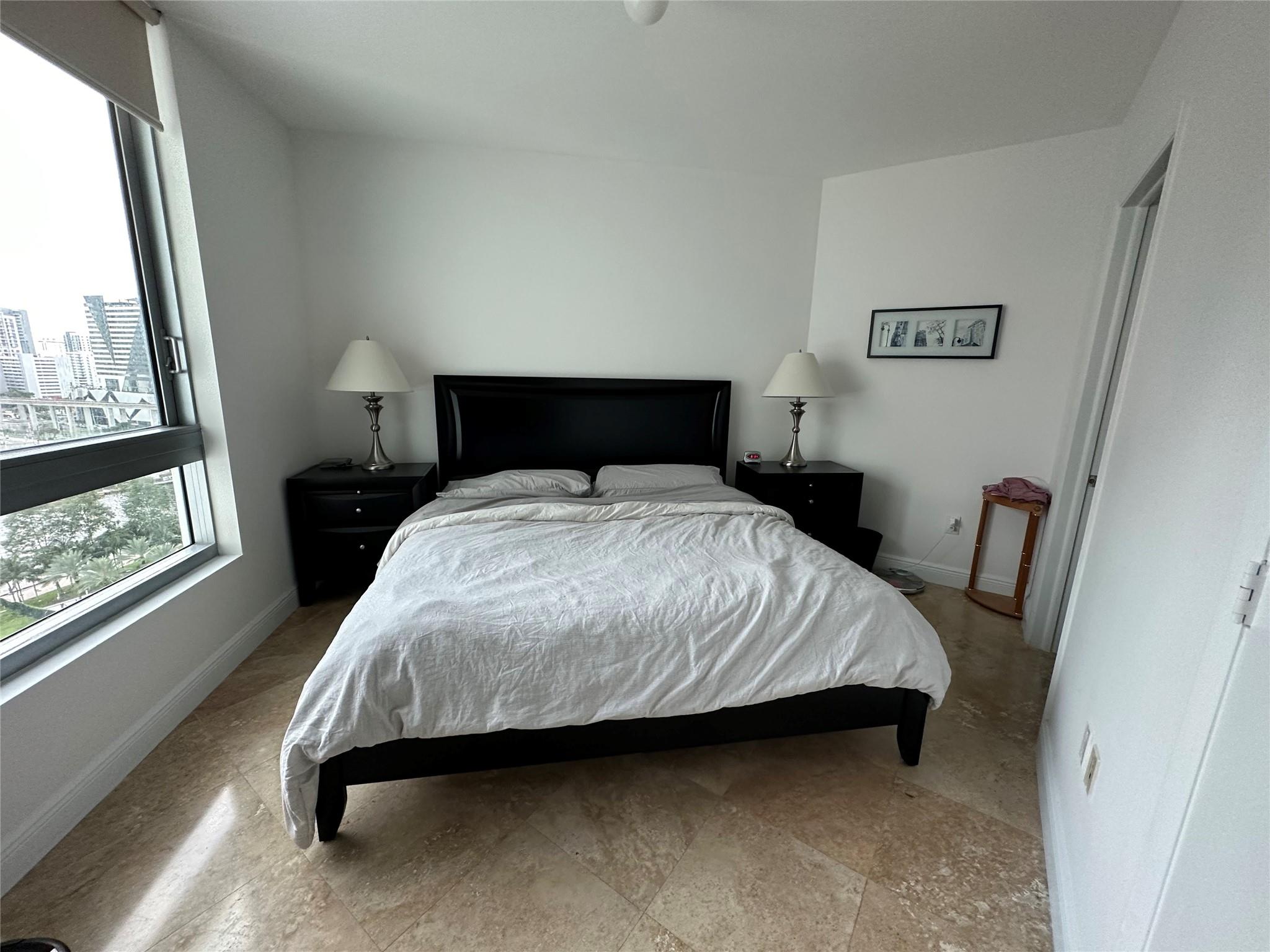 350 S Miami Ave #1608, Miami FL 33130