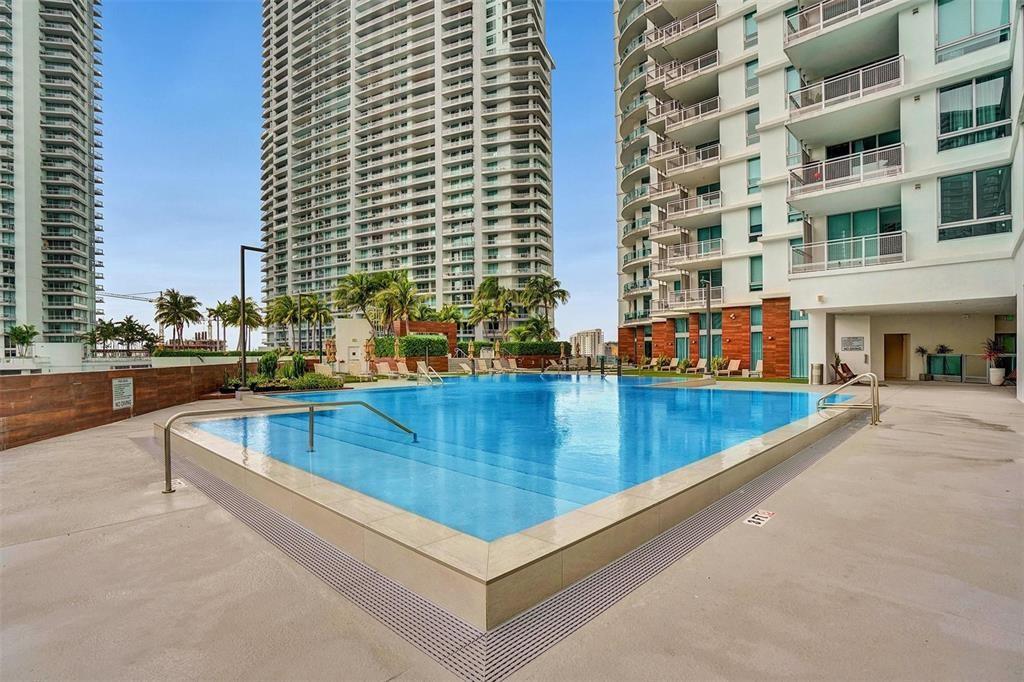 350 S Miami Ave #1608, Miami FL 33130