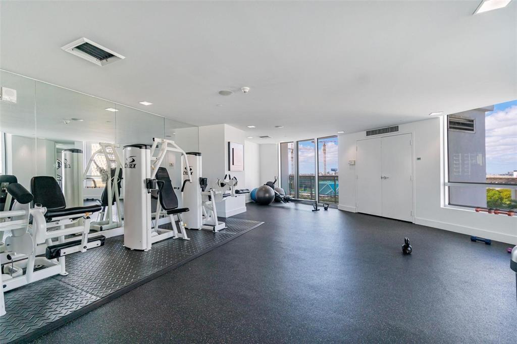 350 S Miami Ave #1608, Miami FL 33130