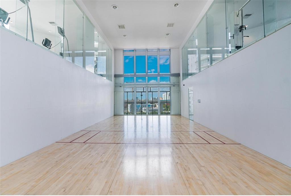 350 S Miami Ave #1608, Miami FL 33130