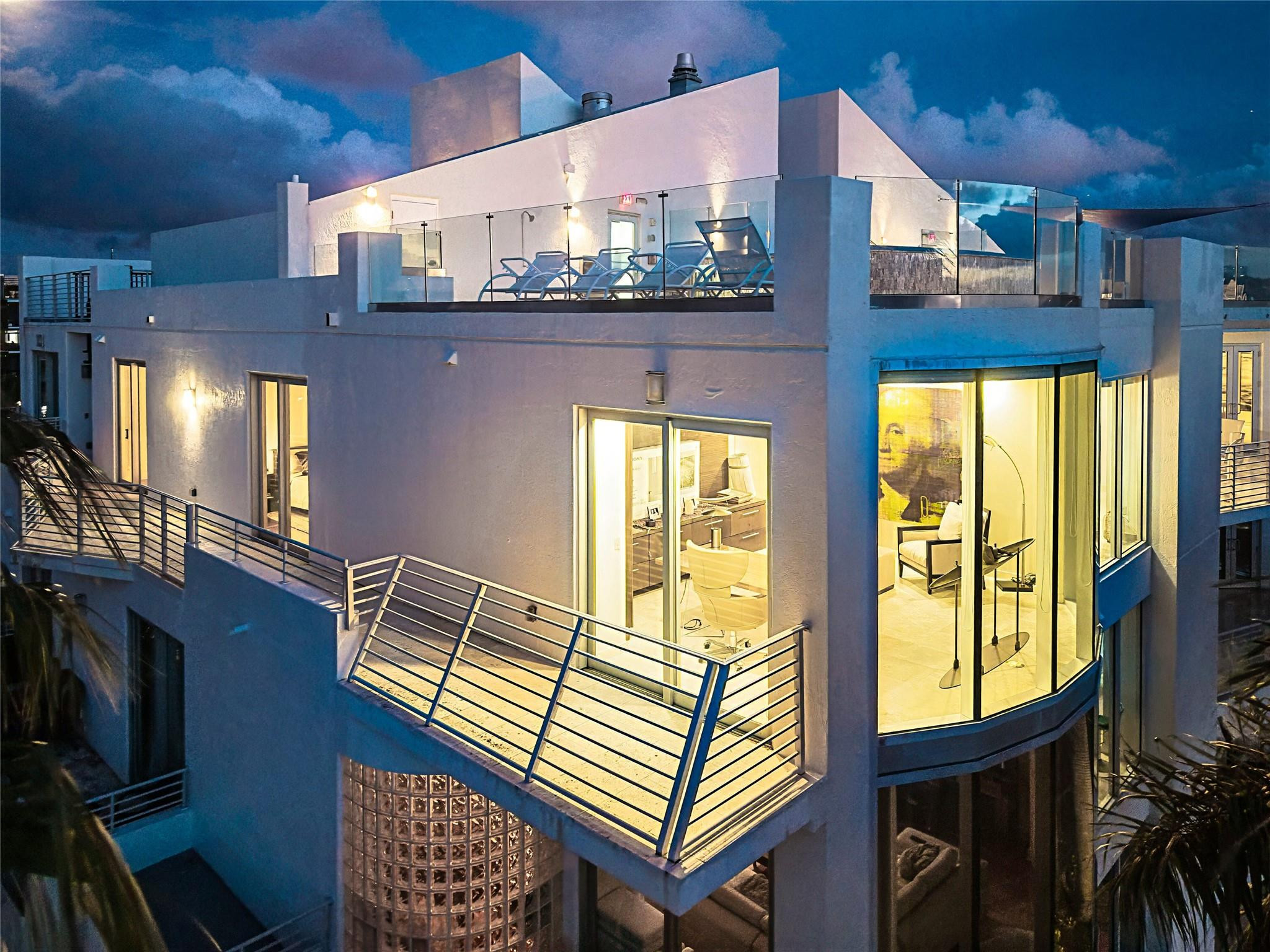301 Hendricks #10, Fort Lauderdale FL 33301