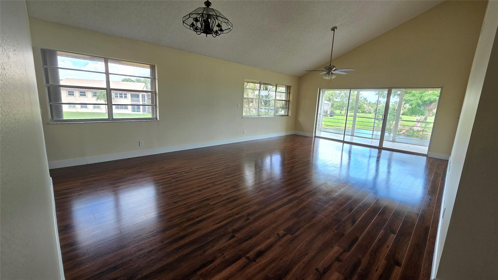 8751 Holly #202, Tamarac FL 33321