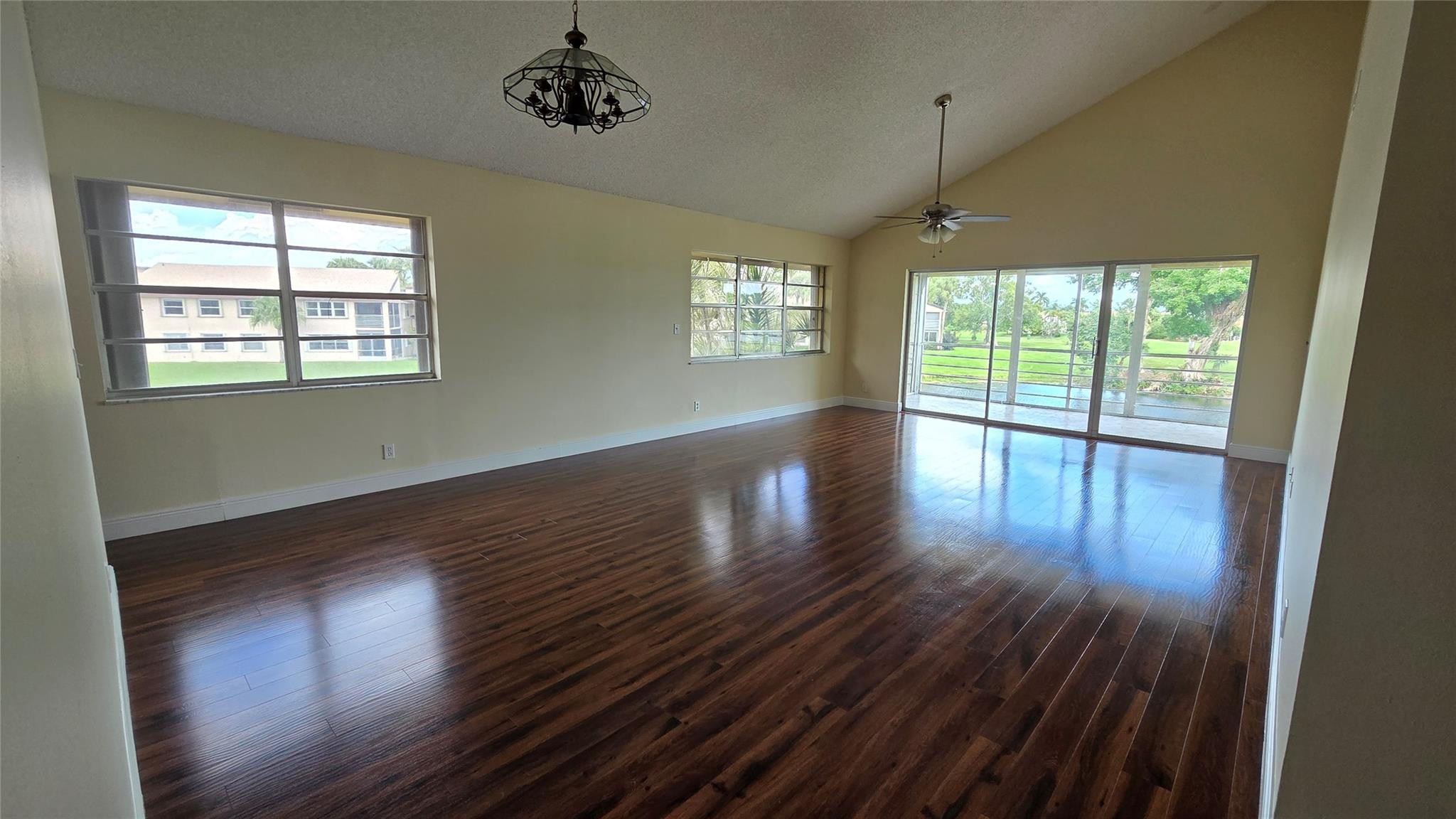 8751 Holly #202, Tamarac FL 33321