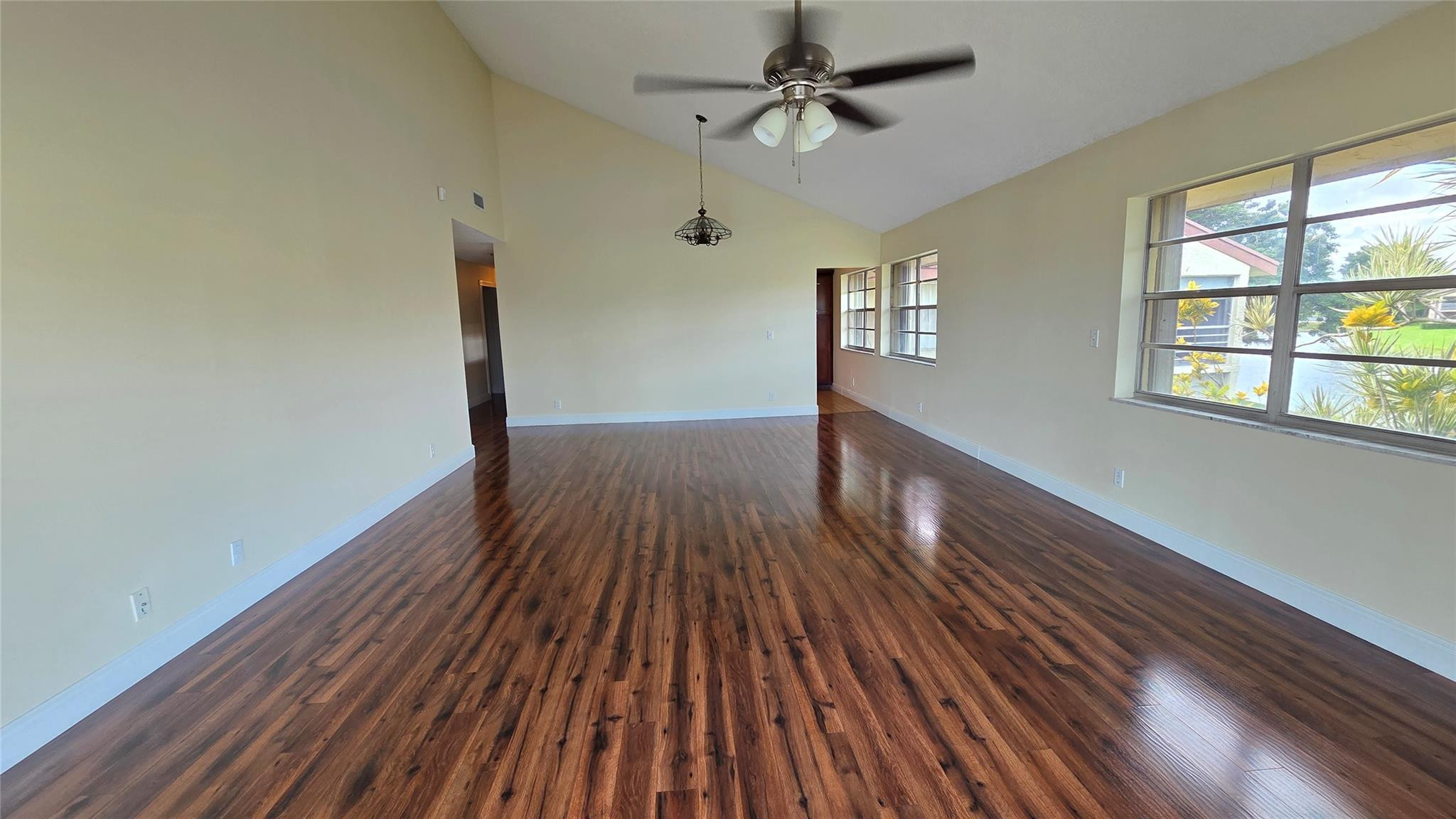 8751 Holly #202, Tamarac FL 33321