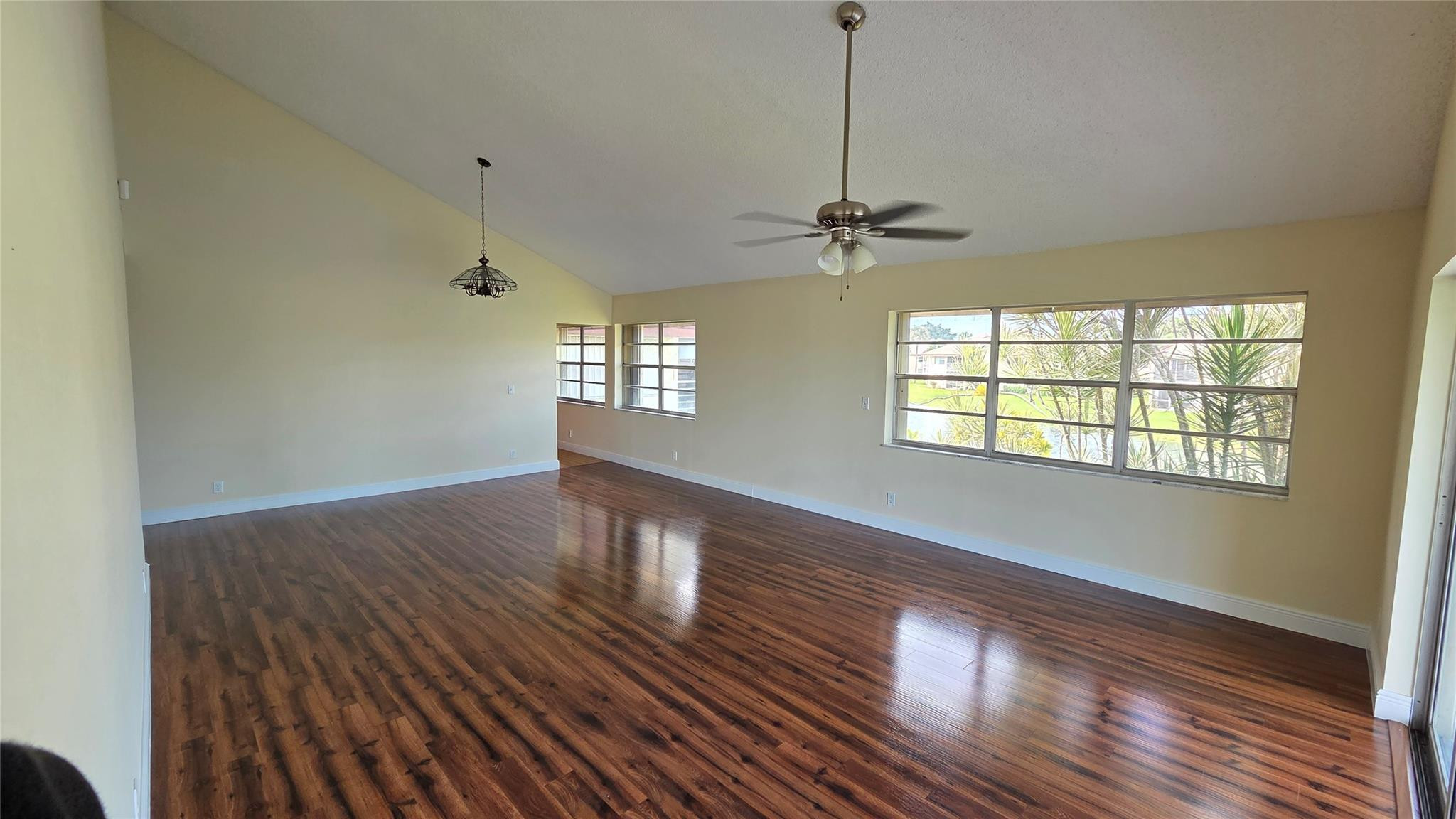 8751 Holly #202, Tamarac FL 33321