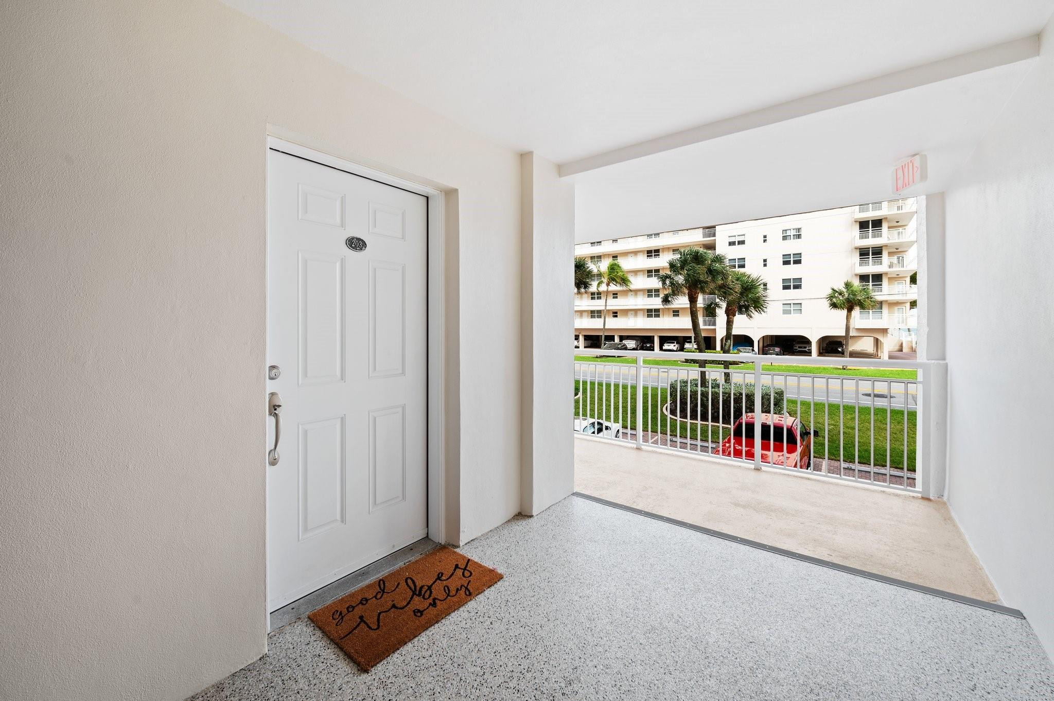 1050 Hillsboro Mile #203w, Hillsboro Beach FL 33062