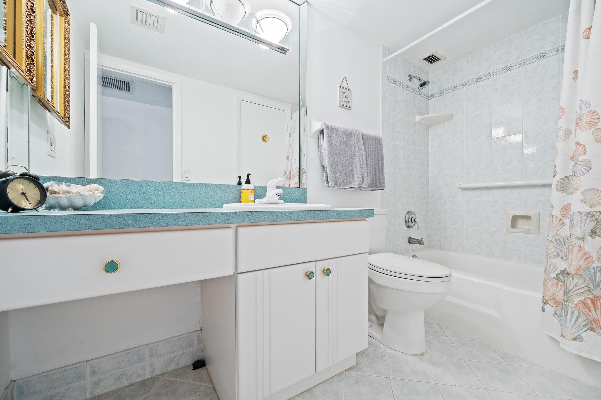 1050 Hillsboro Mile #203w, Hillsboro Beach FL 33062