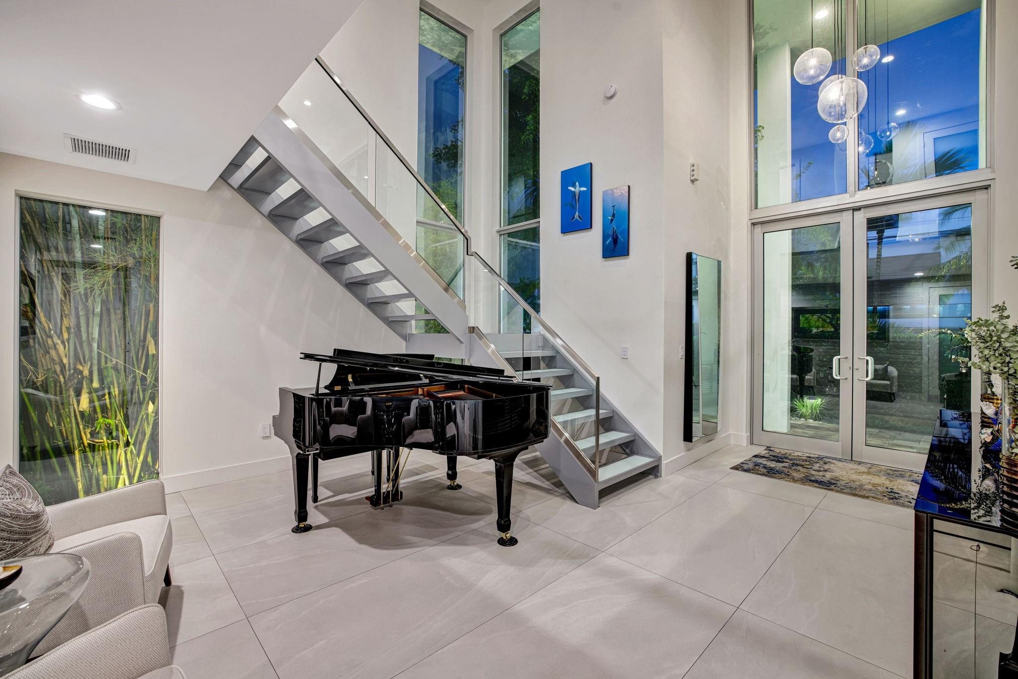 2401 N Atlantic, Fort Lauderdale FL 33305