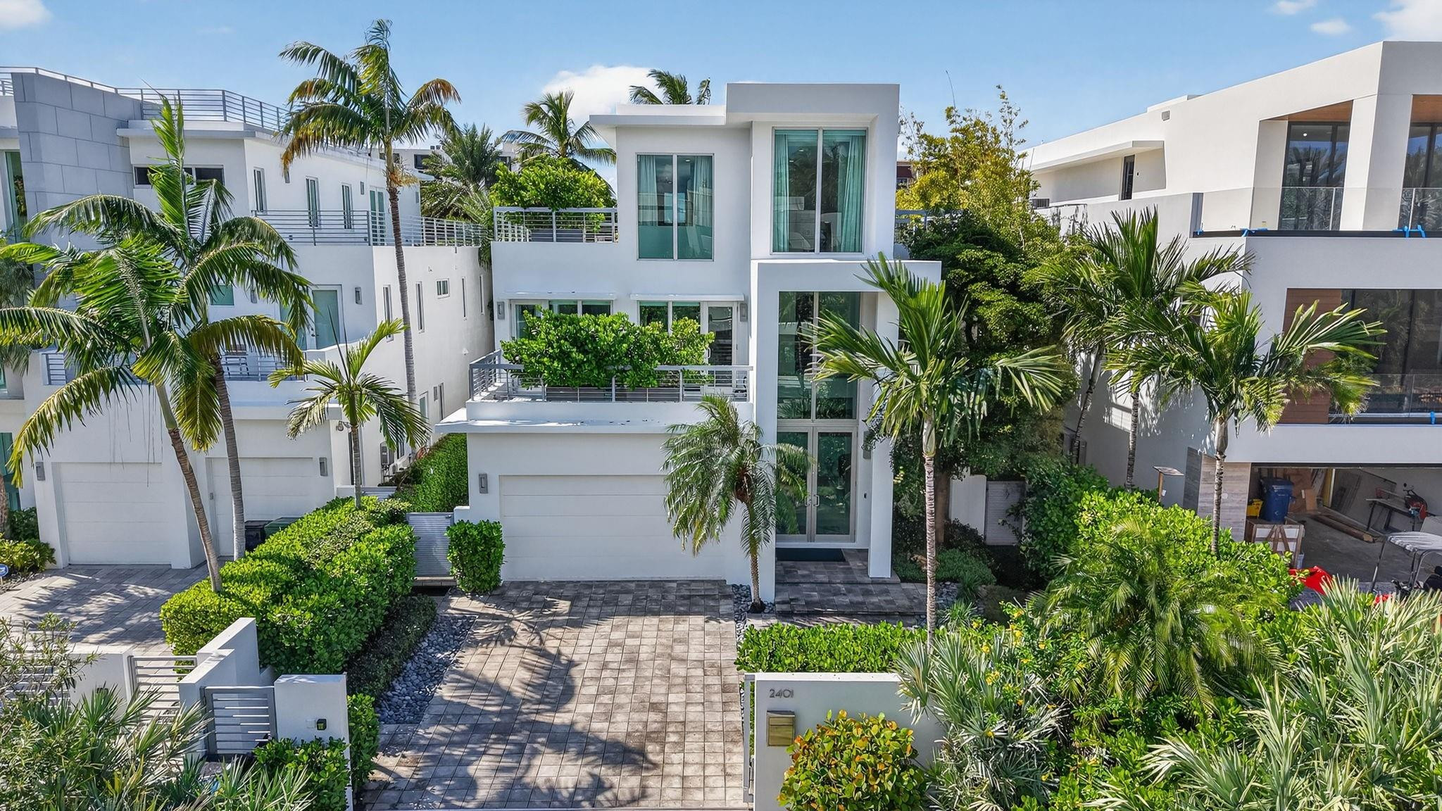 2401 N Atlantic, Fort Lauderdale FL 33305