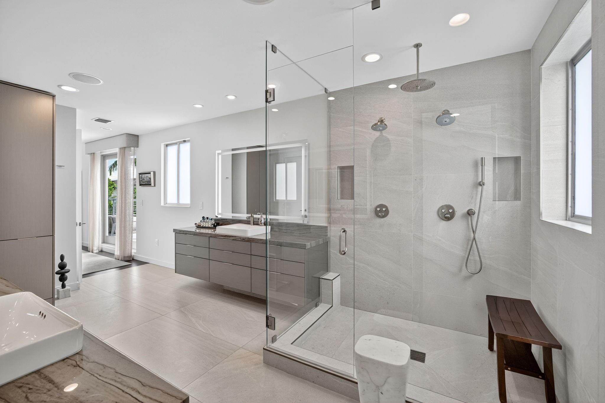 2401 N Atlantic, Fort Lauderdale FL 33305