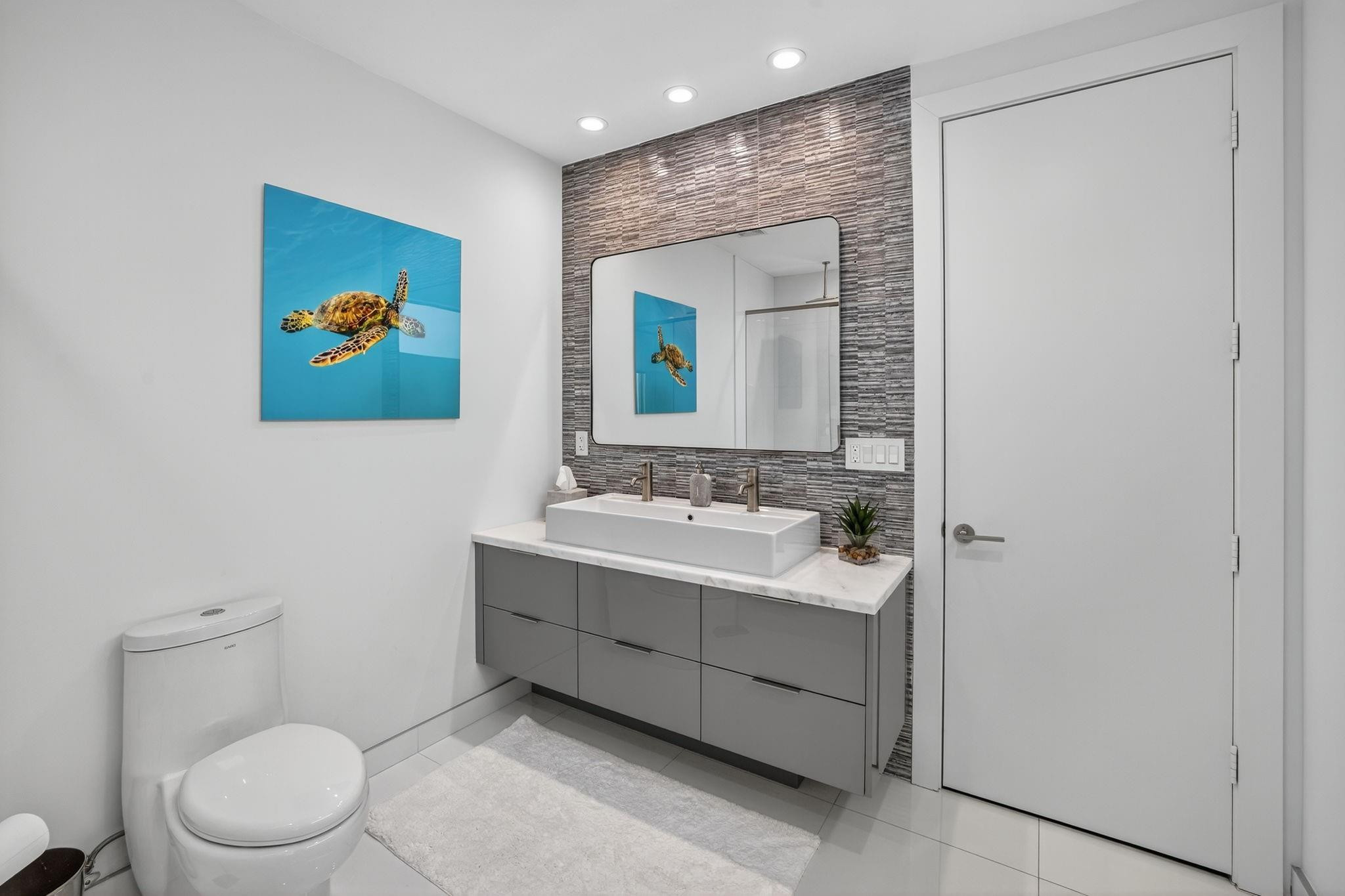 2401 N Atlantic, Fort Lauderdale FL 33305
