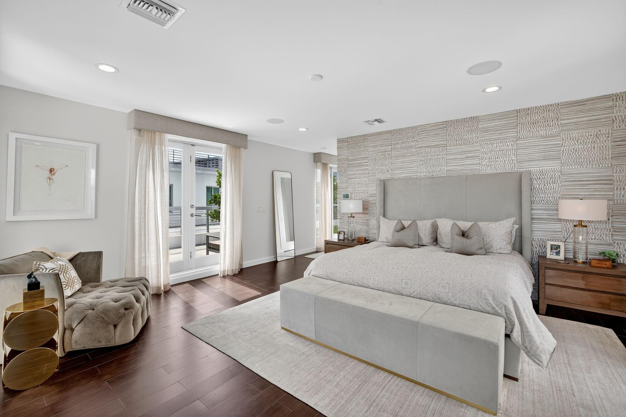 2401 N Atlantic, Fort Lauderdale FL 33305
