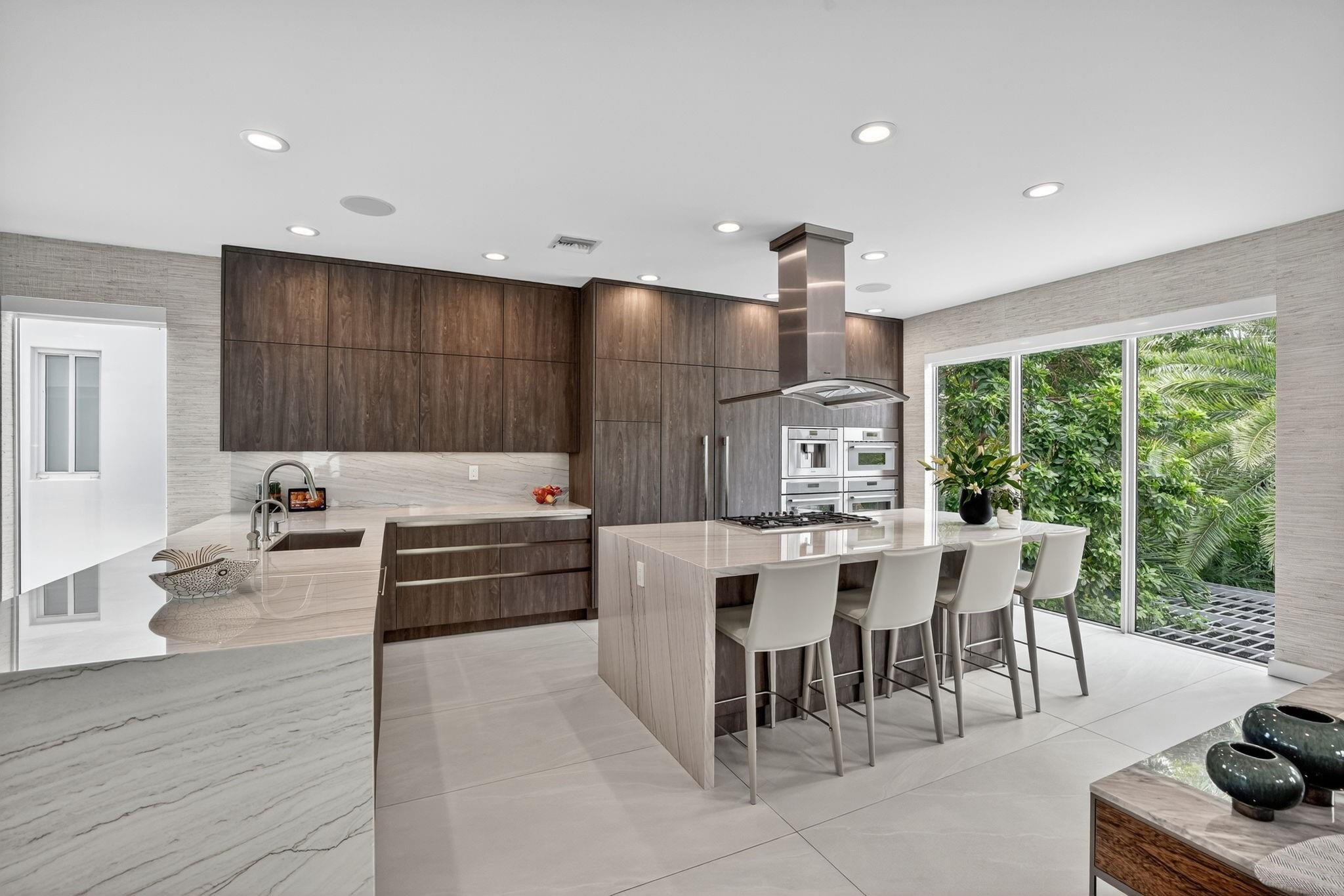 2401 N Atlantic, Fort Lauderdale FL 33305