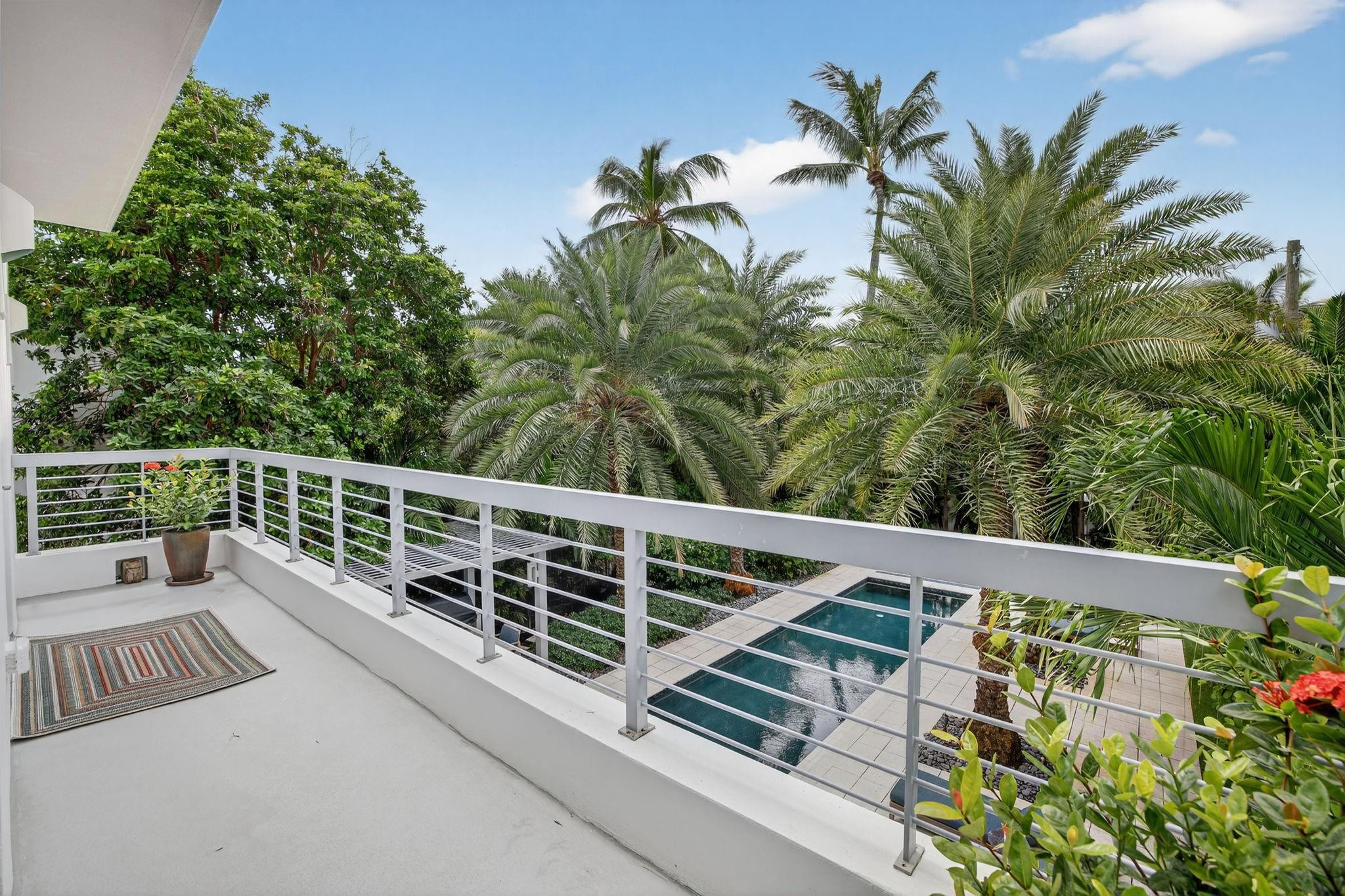 2401 N Atlantic, Fort Lauderdale FL 33305