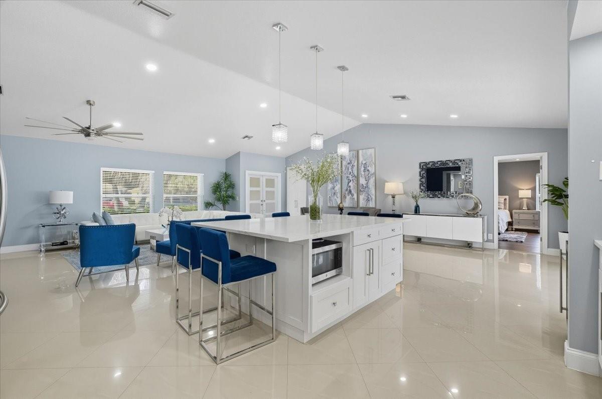 10082 Harbourtown Ct, Boca Raton FL 33498