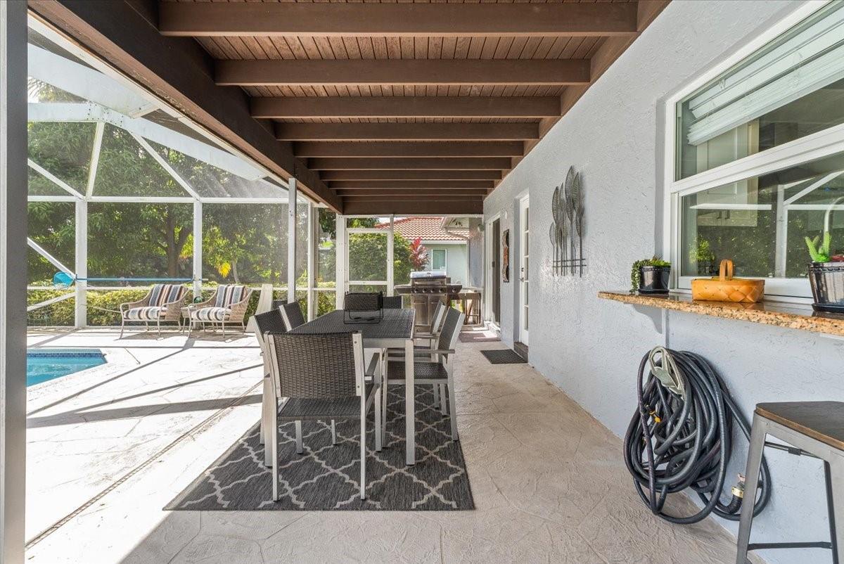 10082 Harbourtown Ct, Boca Raton FL 33498