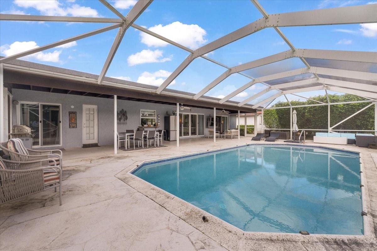 10082 Harbourtown Ct, Boca Raton FL 33498