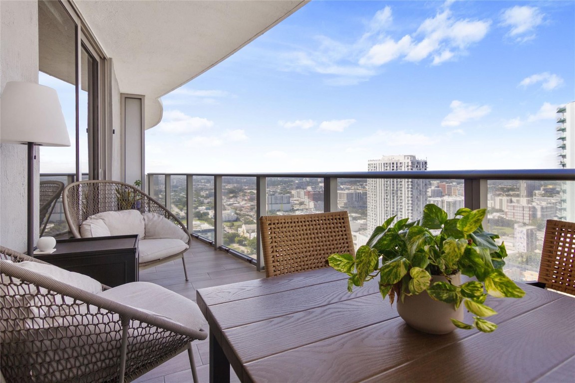 488 NE 18th #3503, Miami FL 33132
