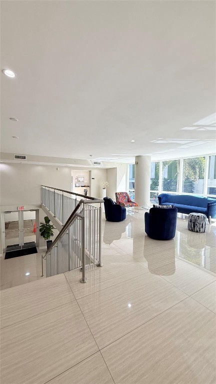 601 NE 23rd #902, Miami FL 33137