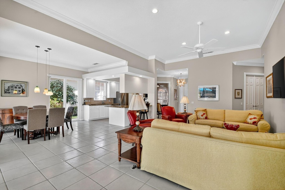7802 Red River, West Palm Beach FL 33411