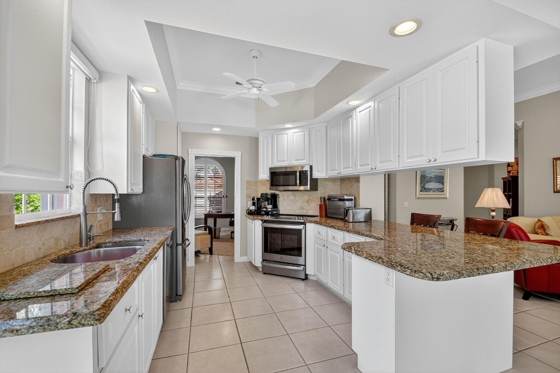 7802 Red River, West Palm Beach FL 33411