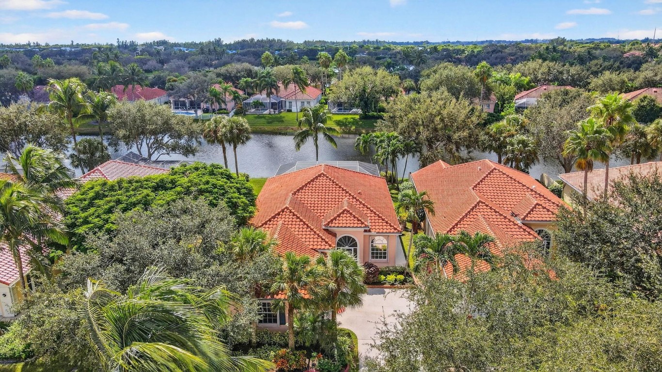 7802 Red River, West Palm Beach FL 33411