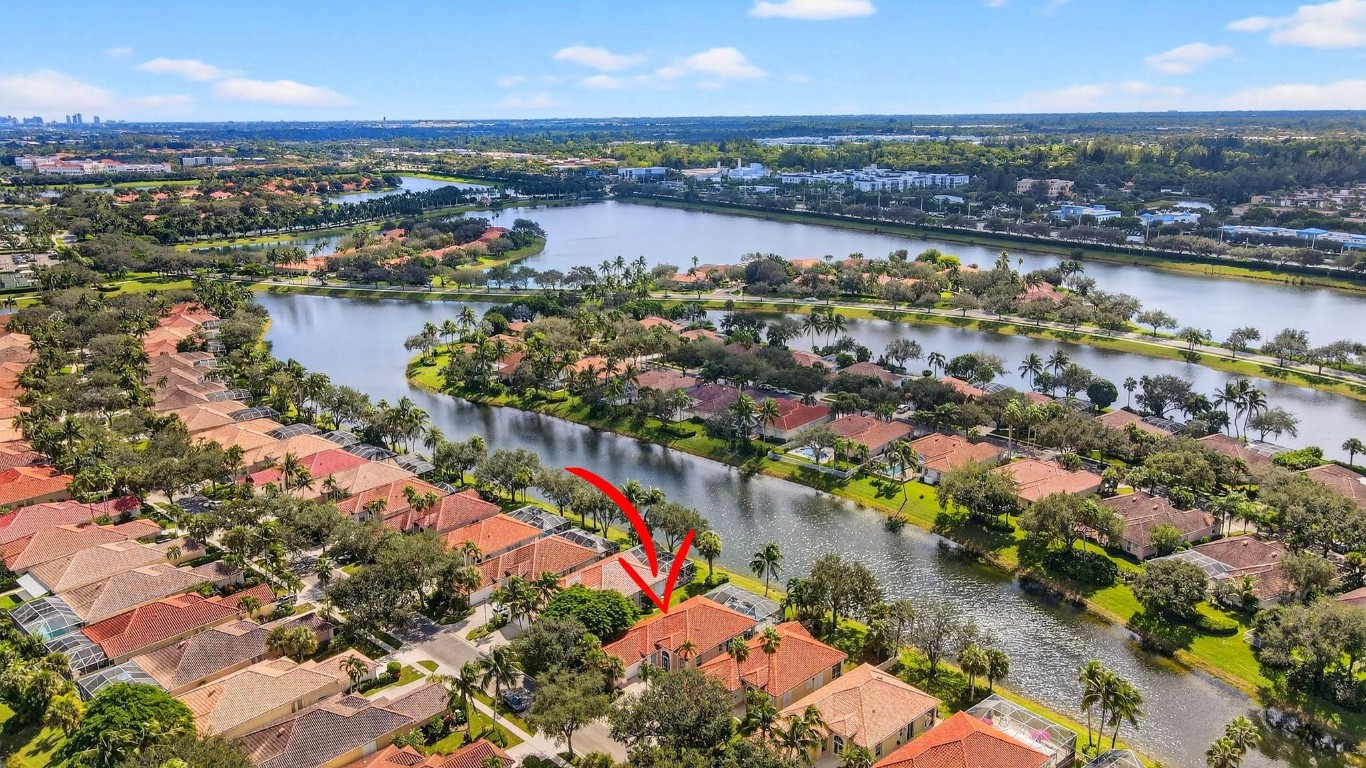 7802 Red River, West Palm Beach FL 33411