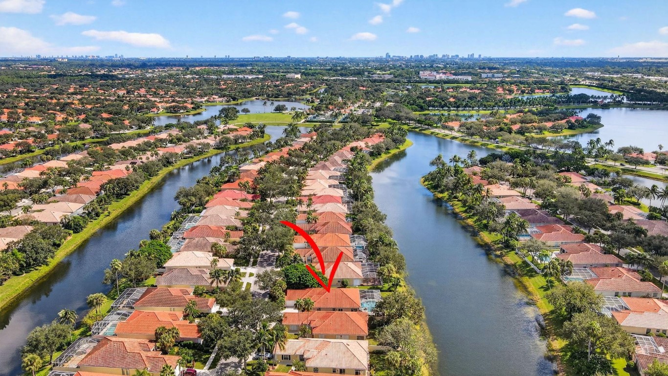 7802 Red River, West Palm Beach FL 33411