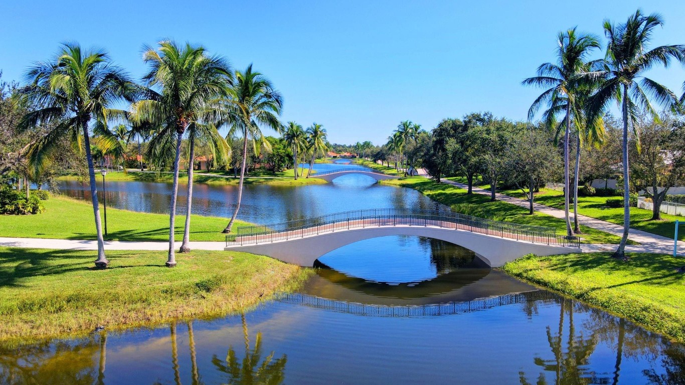 7802 Red River, West Palm Beach FL 33411