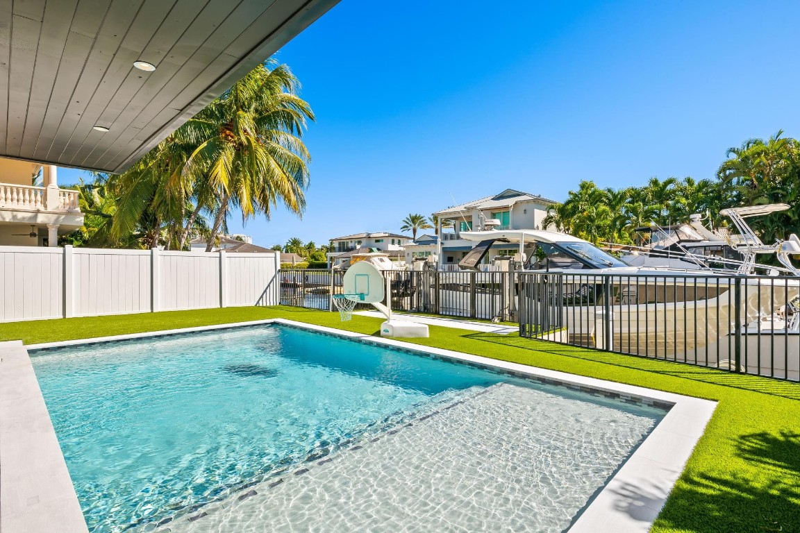710 NE 69th, Boca Raton FL 33487