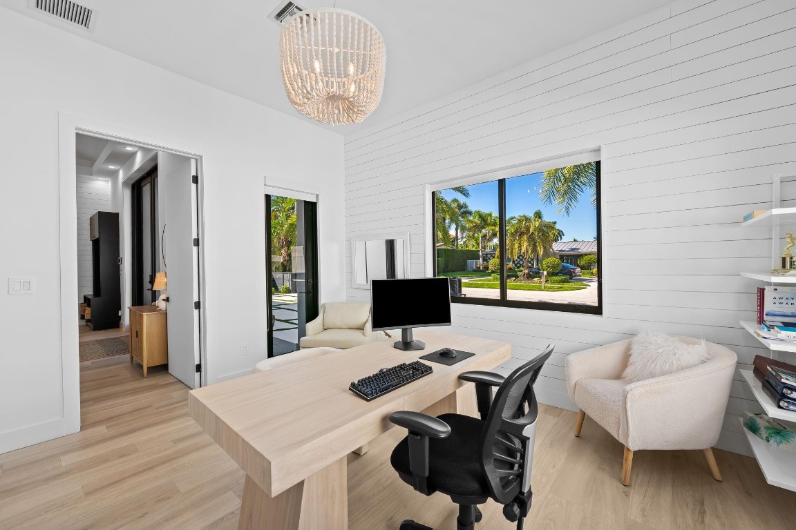 710 NE 69th, Boca Raton FL 33487