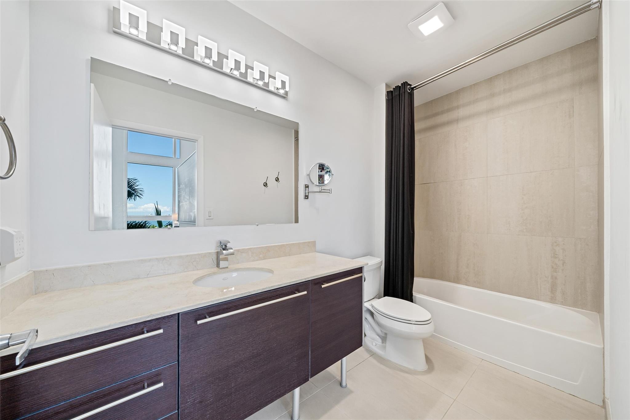 1900 N Bayshore Dr #706, Miami FL 33132