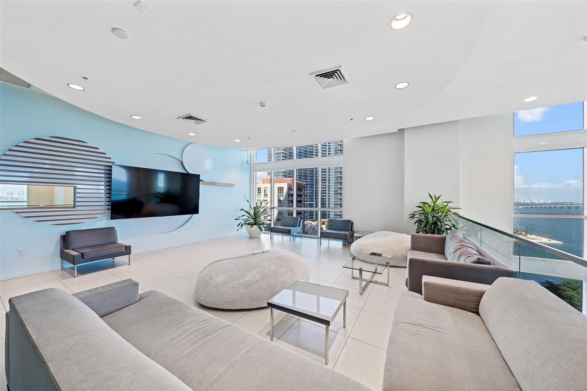 1900 N Bayshore Dr #706, Miami FL 33132
