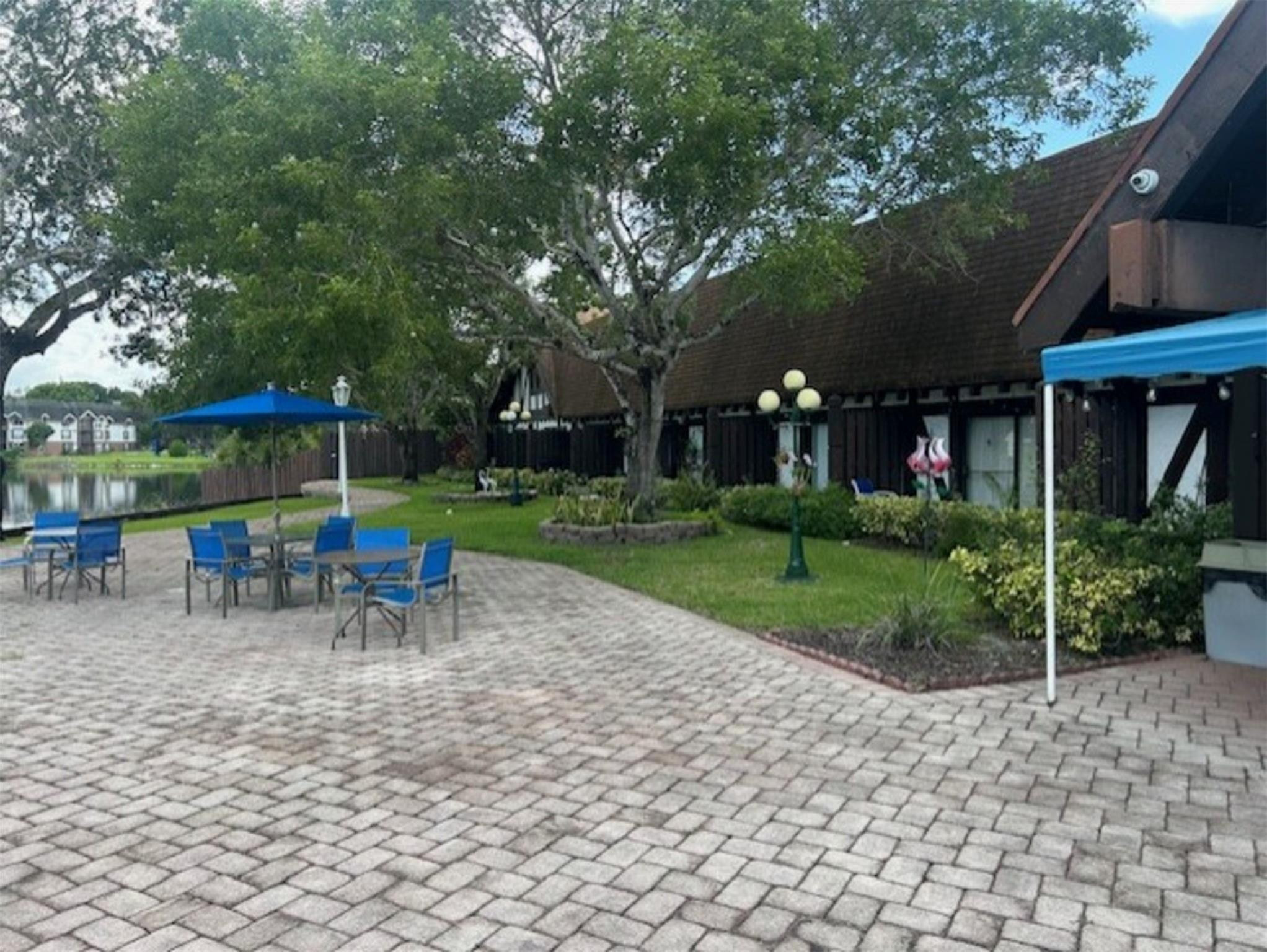 3720 Inverrary #1t, Lauderhill FL 33319