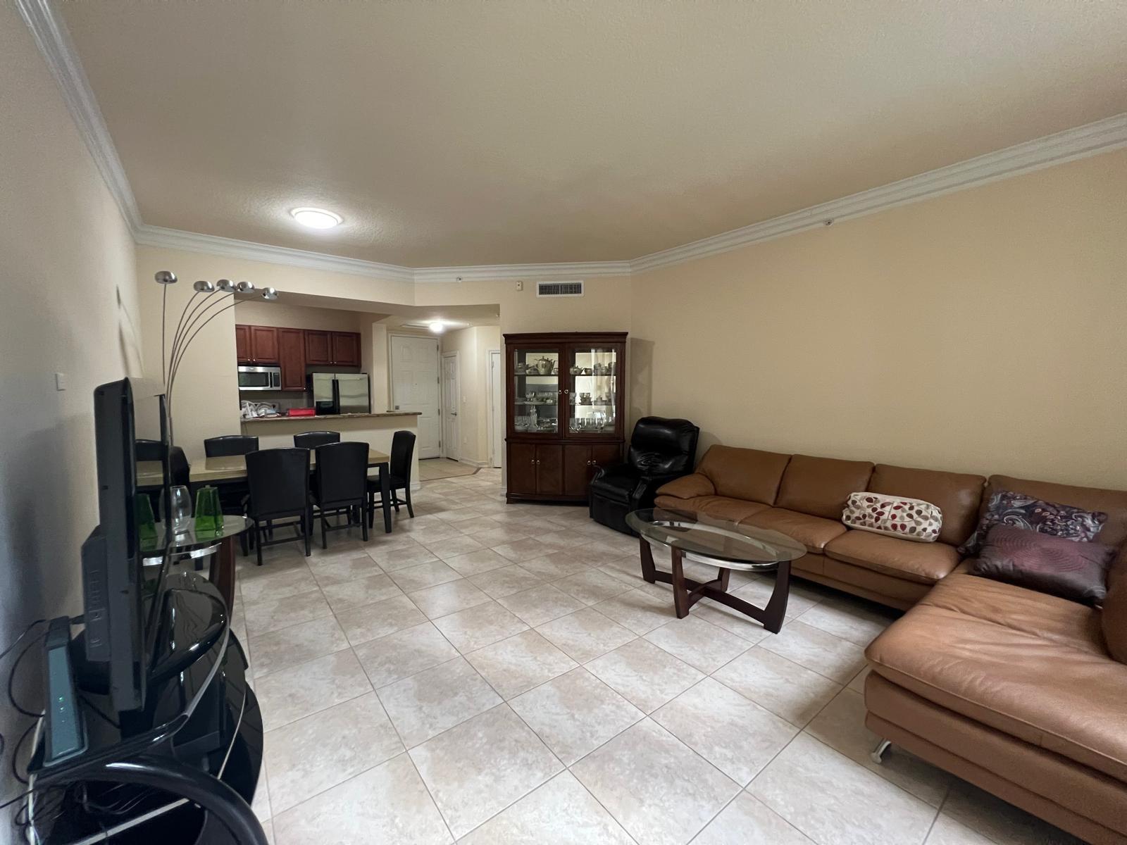 3001 NE 185th St #318, Miami FL 33180