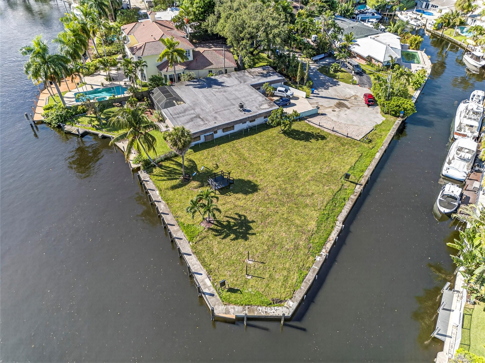 522 SW 9th, Fort Lauderdale FL 33312